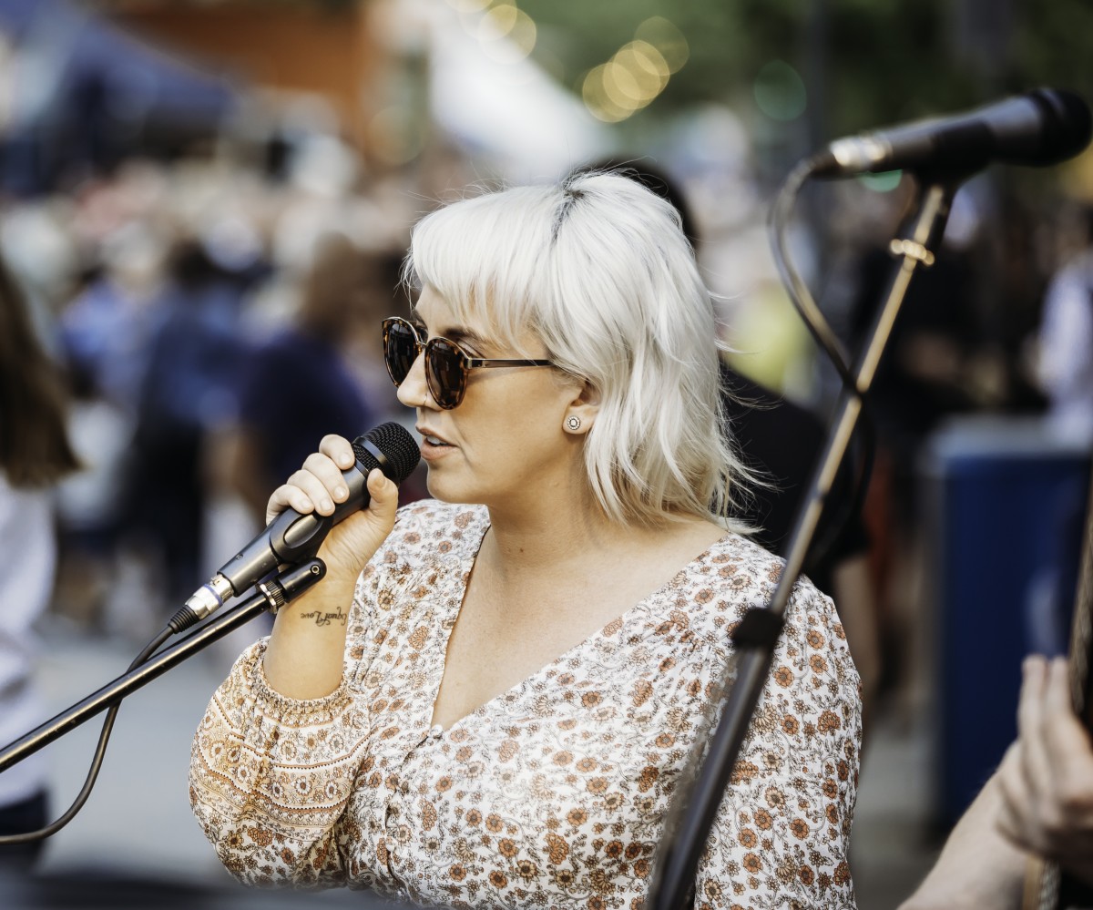 Photo of a female singer.